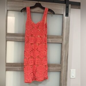 Vibrant Sleeveless Lace Dress